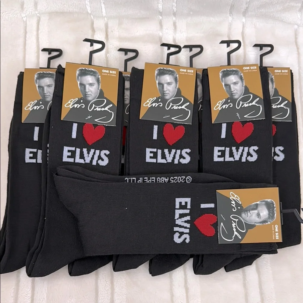 Elvis Presley Casual Crew Socks Black Heart Design